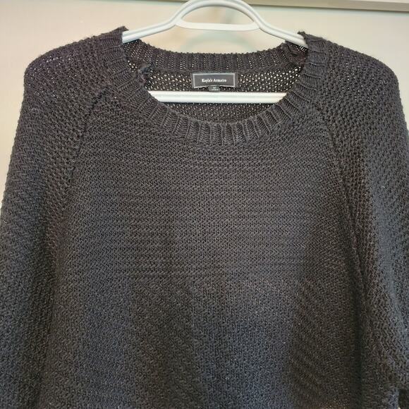 Chic Long Sleeve Sweater with Fringed Bottom - Kayla's Armoire - Size Medium - Picture 3 of 7